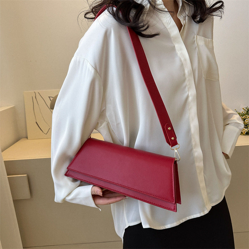 Minimalist Structured Crossbody Bag LoungeYard — product view 4