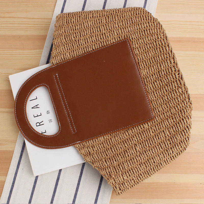 Natural raffia tote bag with elegant leather accents LoungeYard — product view 4