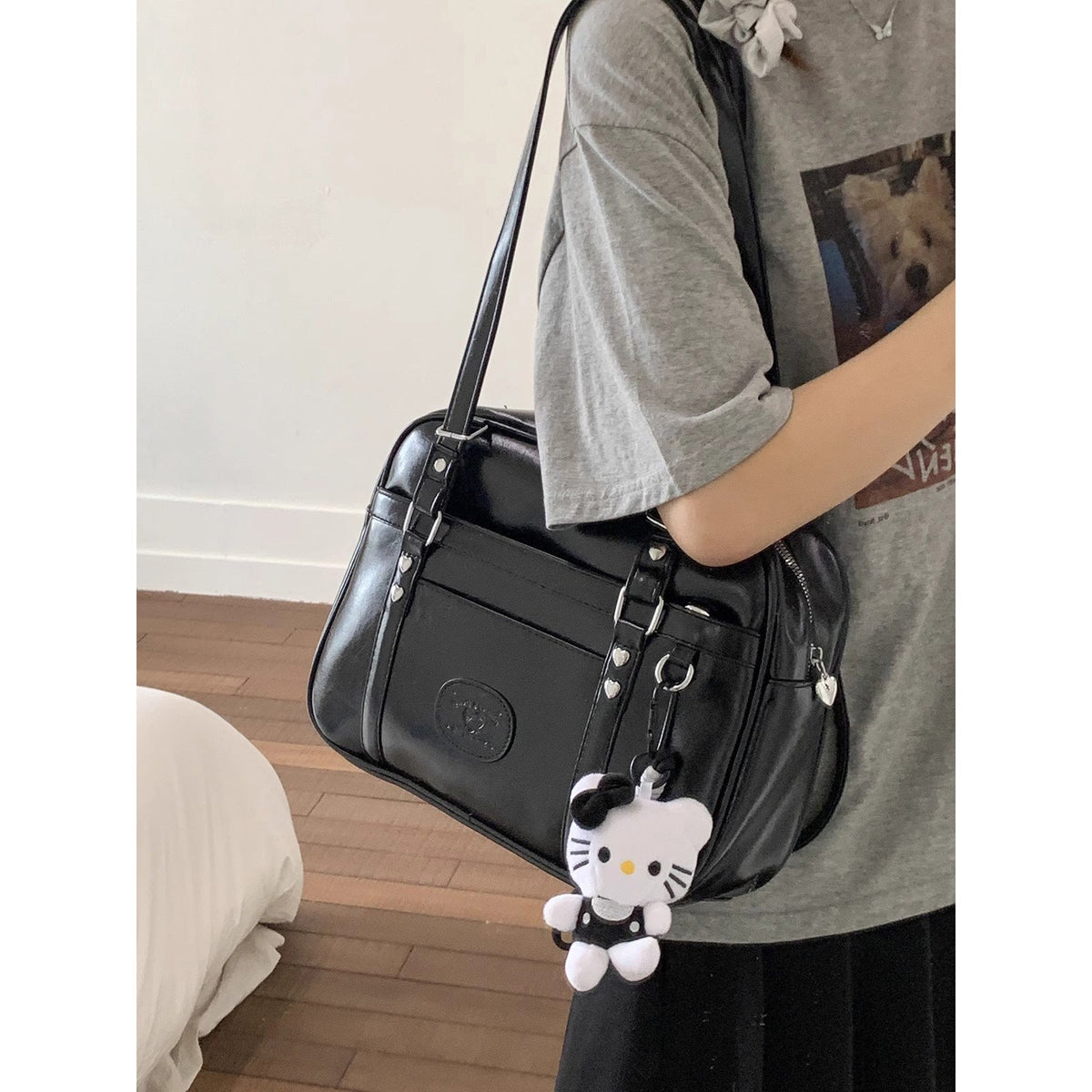 Premium Leather Handheld Satchel LoungeYard — product view 1