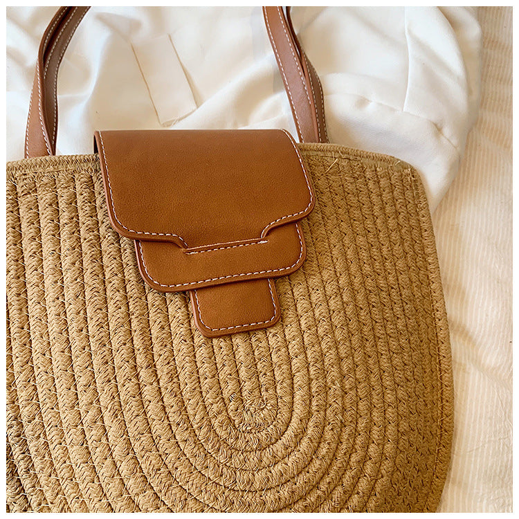Handbag with Textured Design LoungeYard — product view 4