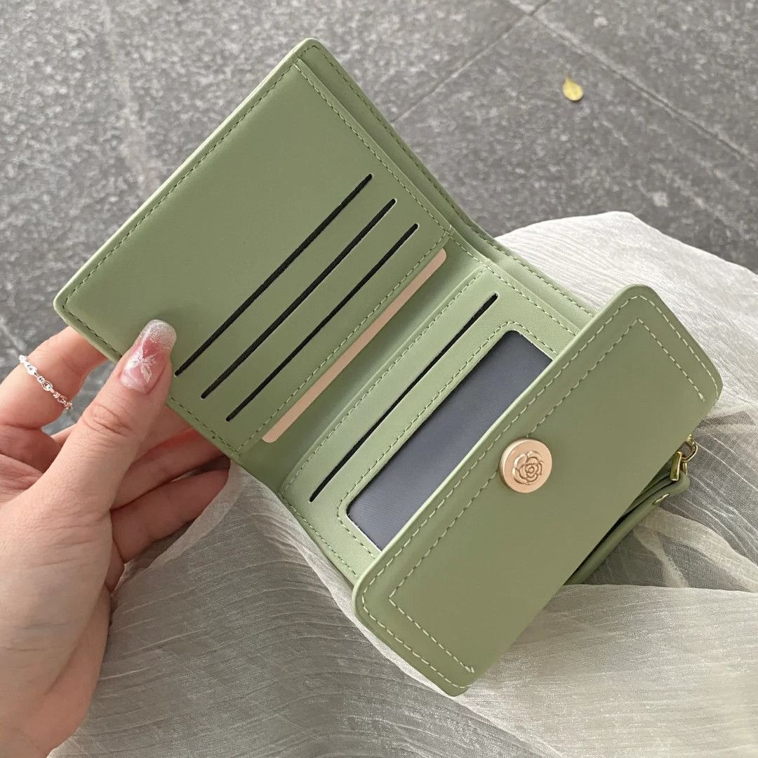 Compact Magnetic Closure Cardholder LoungeYard — product view 3
