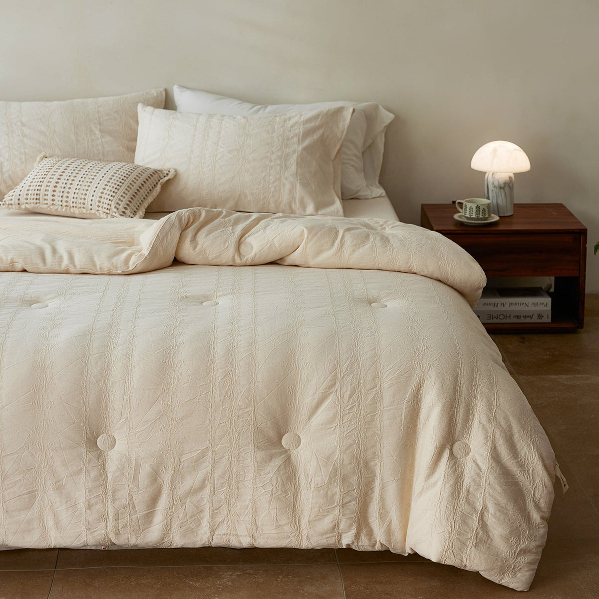 Quilted duvet cover made of linen-cotton mix with subtle textured embroidery and button tufting — product view 4