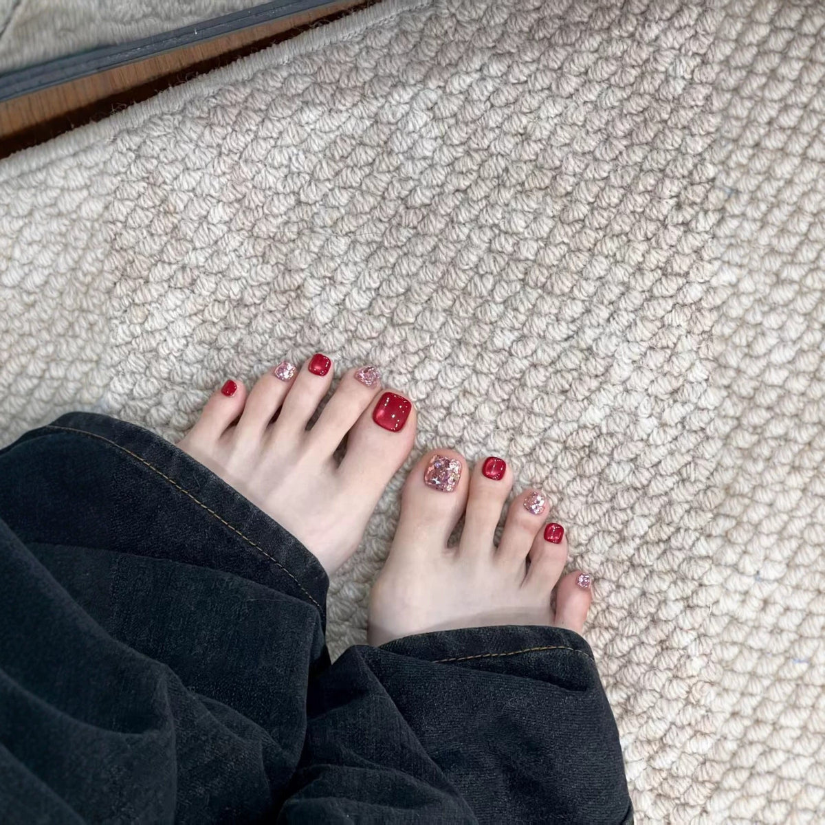 Glittery Pedicure Nail Art — product view 3