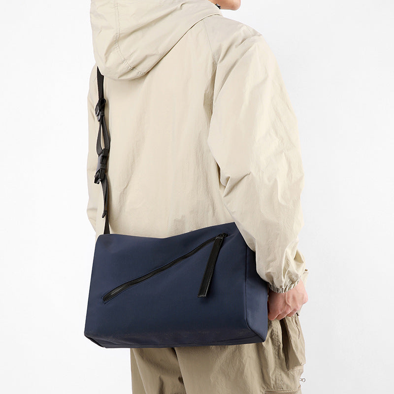Versatile Travel Duffle Bag LoungeYard — product view 2