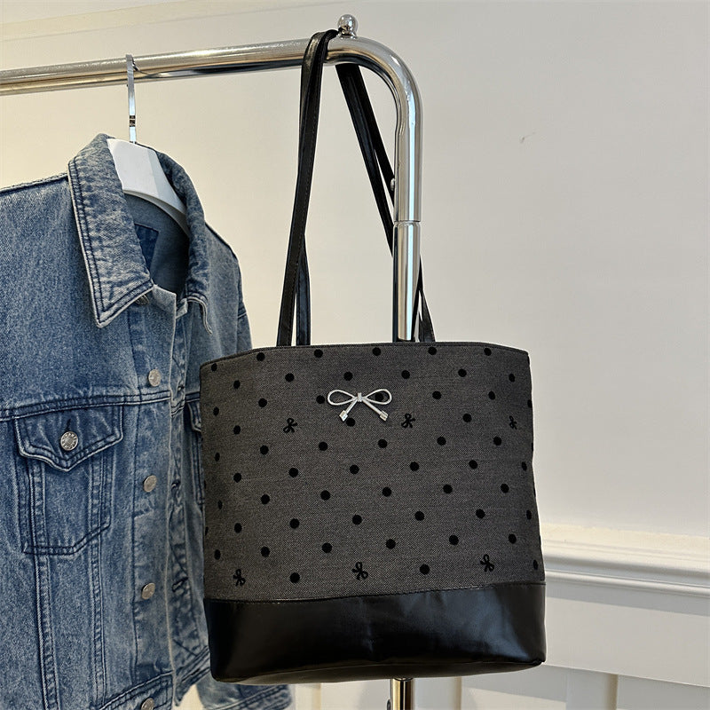 Heart-Embellished Canvas Tote Bag LoungeYard — product view 6