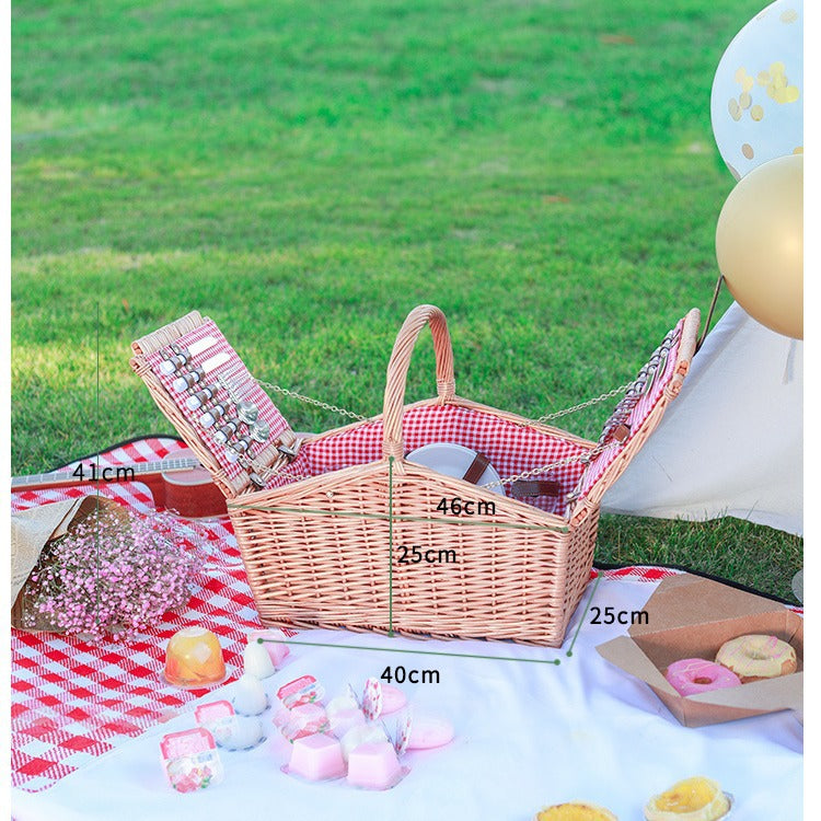 Women's picnic basket with integrated dinnerware set and robust details LoungeYard — product view 3