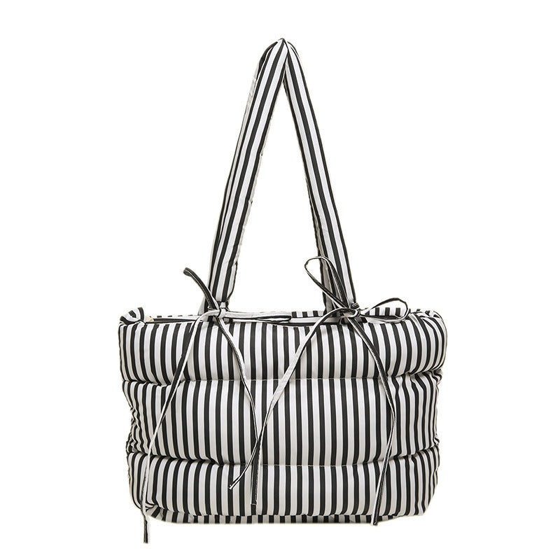 Fashionable quilted tote bag LoungeYard — product view 5