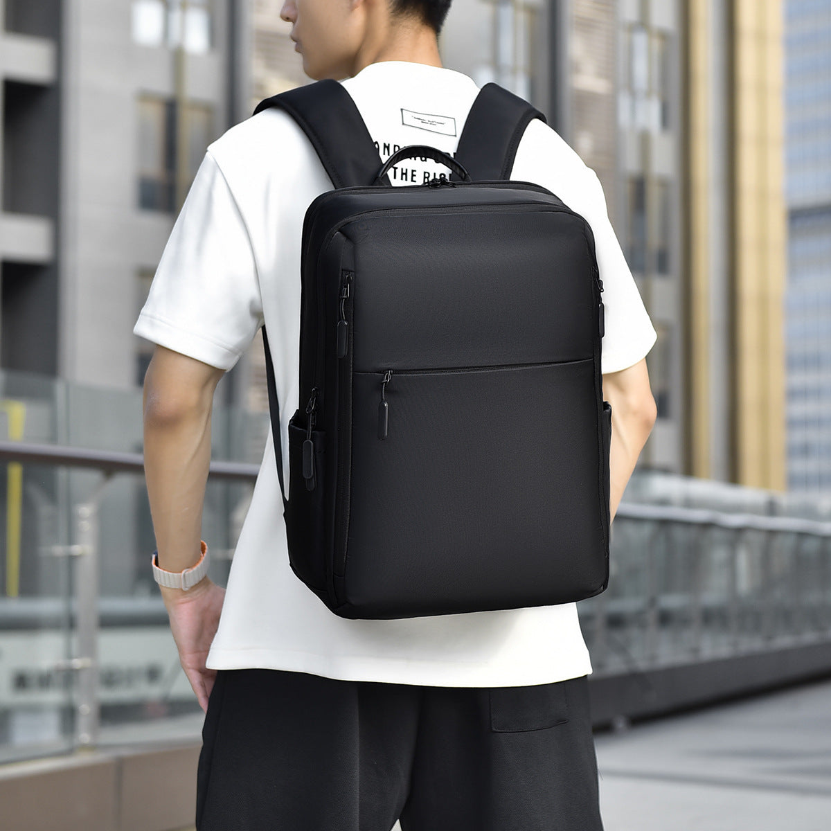 Multifunctional Everyday Backpack LoungeYard — product view 2