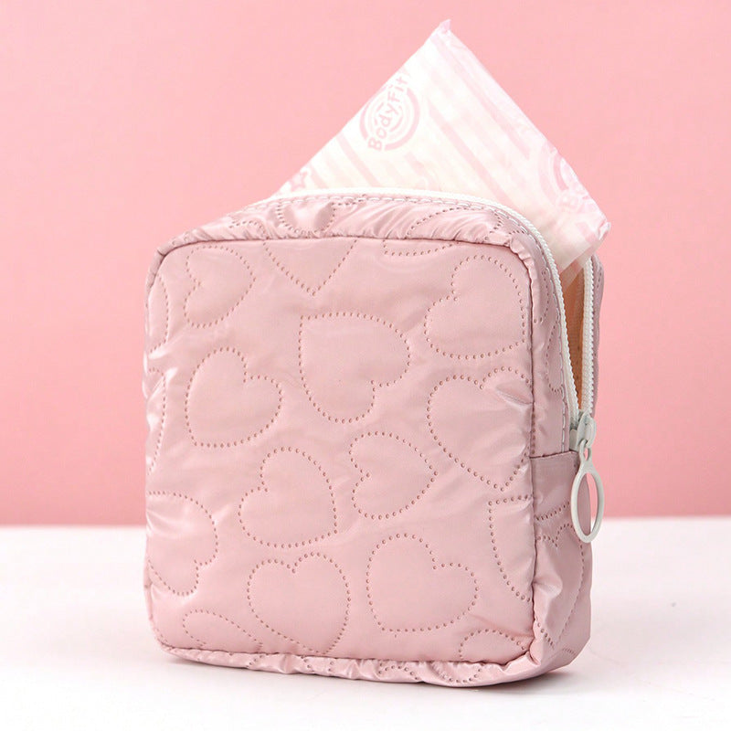 Practical cosmetic bag with heart motif LoungeYard — product view 3