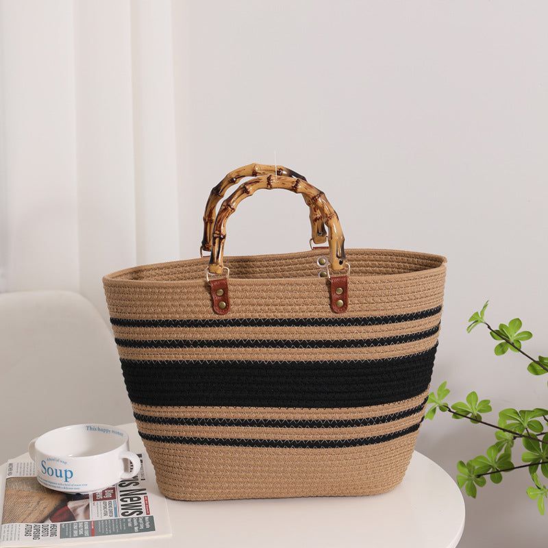 Fashionable straw bag with bamboo handles LoungeYard — product view 2