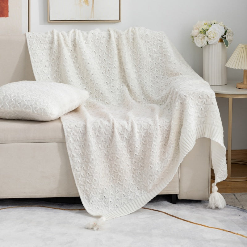 Cozy Knitted Throw Blanket — product view 4
