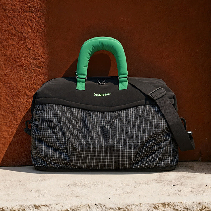 Robust Travel Duffle Bag — product view 3