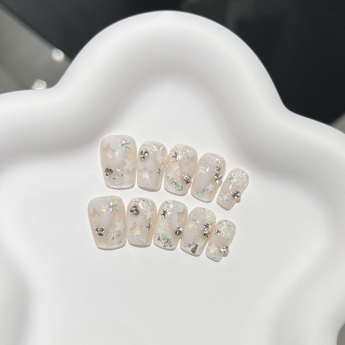 Glittery Star-Embellished Press-On Nail Set — product view 3