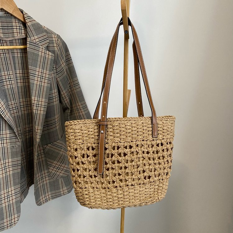 Refined and Handcrafted Beach Bag LoungeYard — product view 2