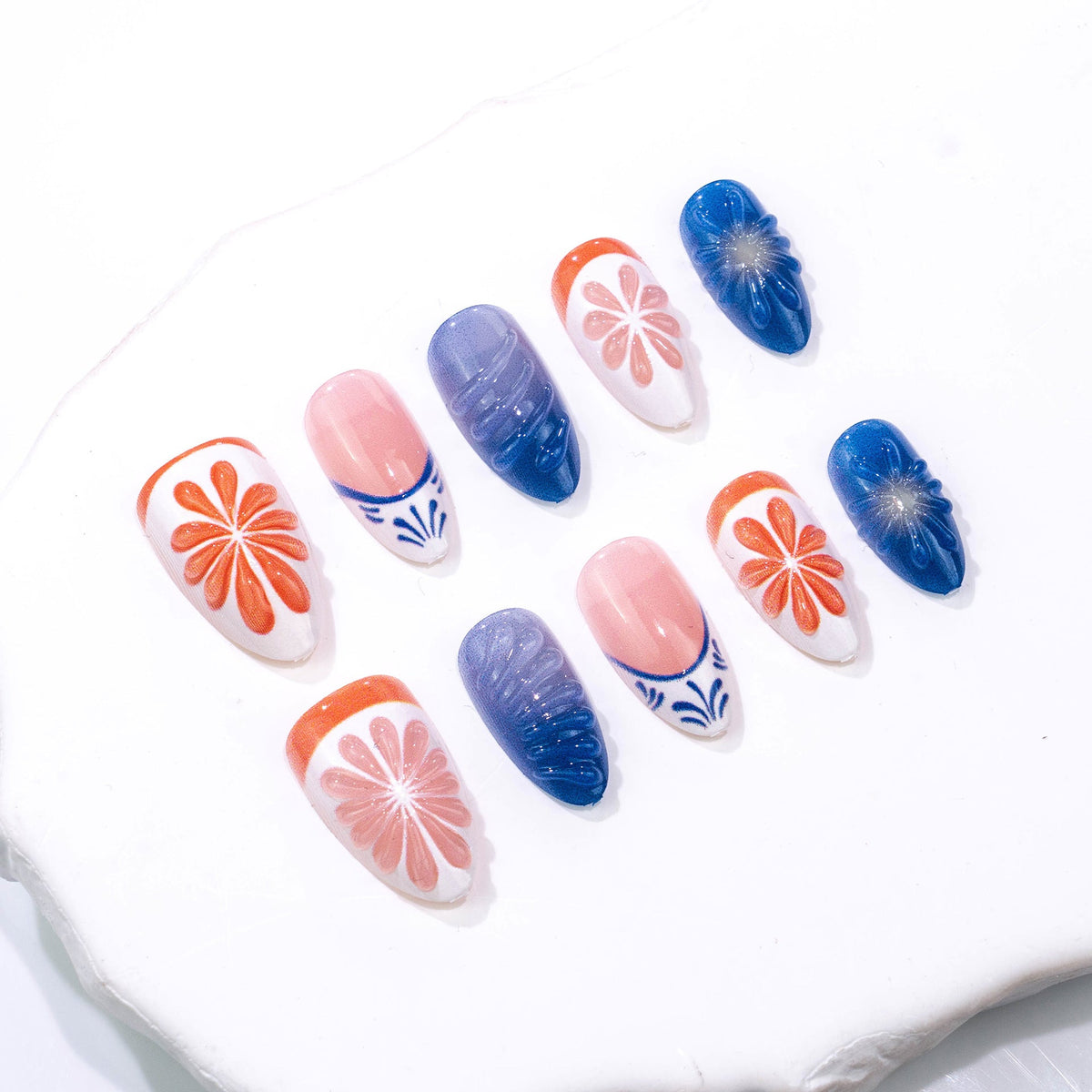Creative Floral Press-On Nail Set — product view 2