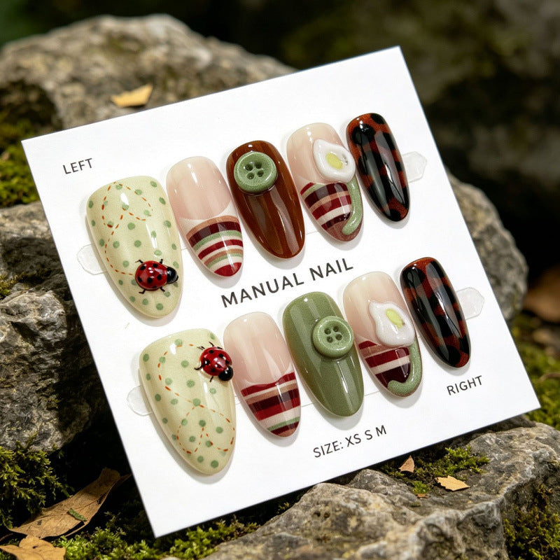 Manual Press-On Nail Set with Unique Decorative Elements — product view 2