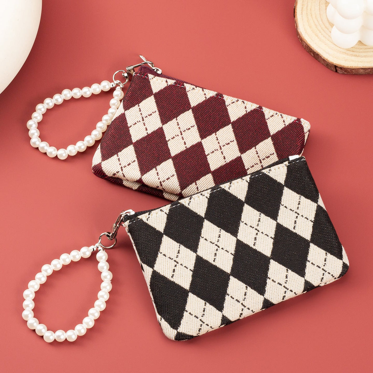 Stylish Checkered Zip Wallet — product view 3