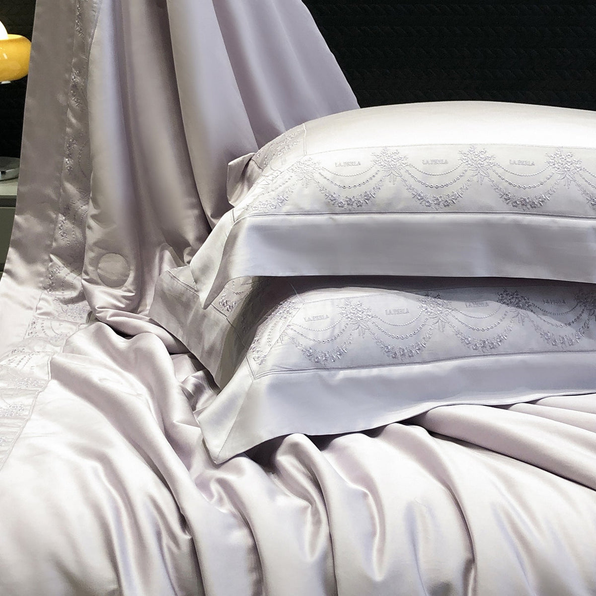 Satin duvet cover and pillowcase set with fine jacquard embroidery and hotel finish — product view 5