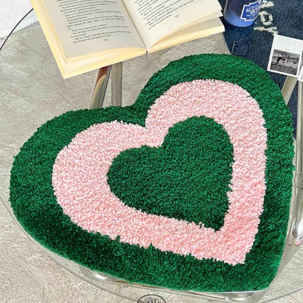 Heart-Shaped Plush Bath Mat Bowlift — product view 5