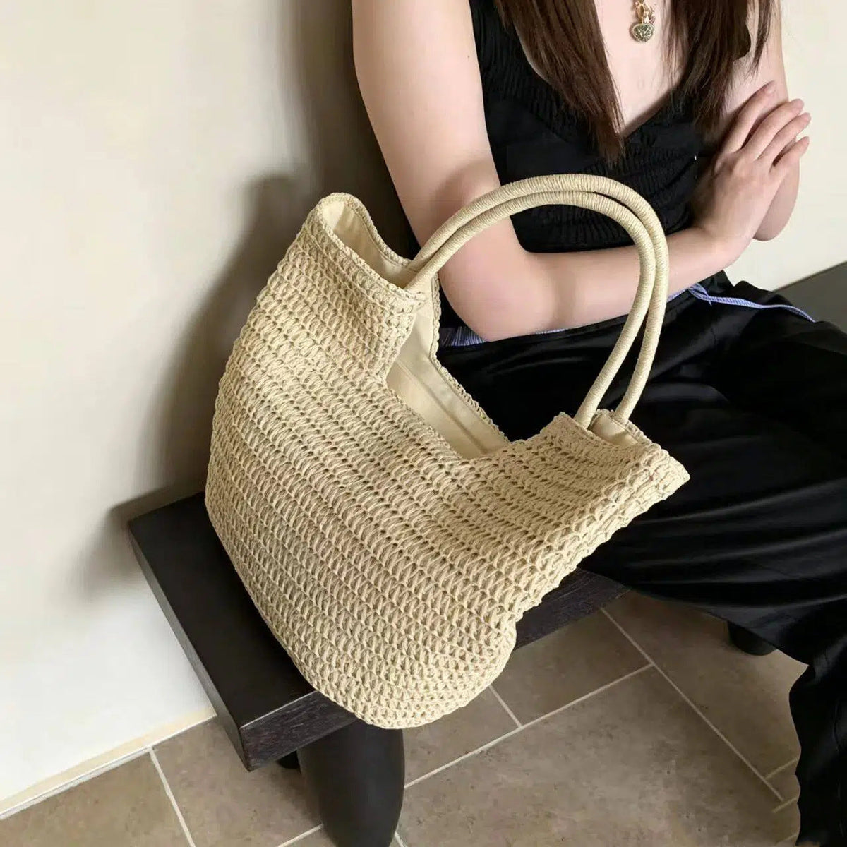 Shopping net with handwoven design LoungeYard — product view 3