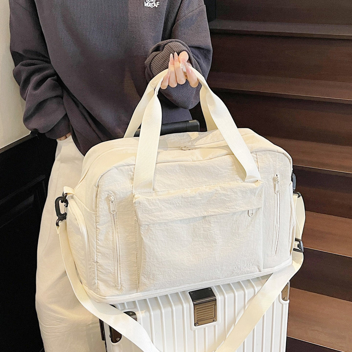 Versatile Travel Duffle LoungeYard — product view 3