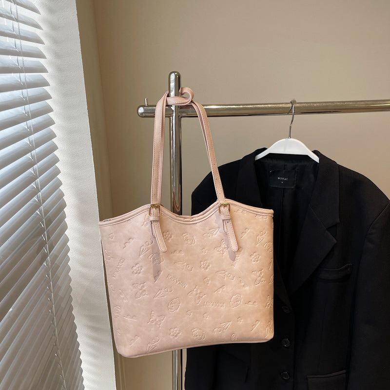 Textured Design Everyday Tote Bag LoungeYard — product view 6