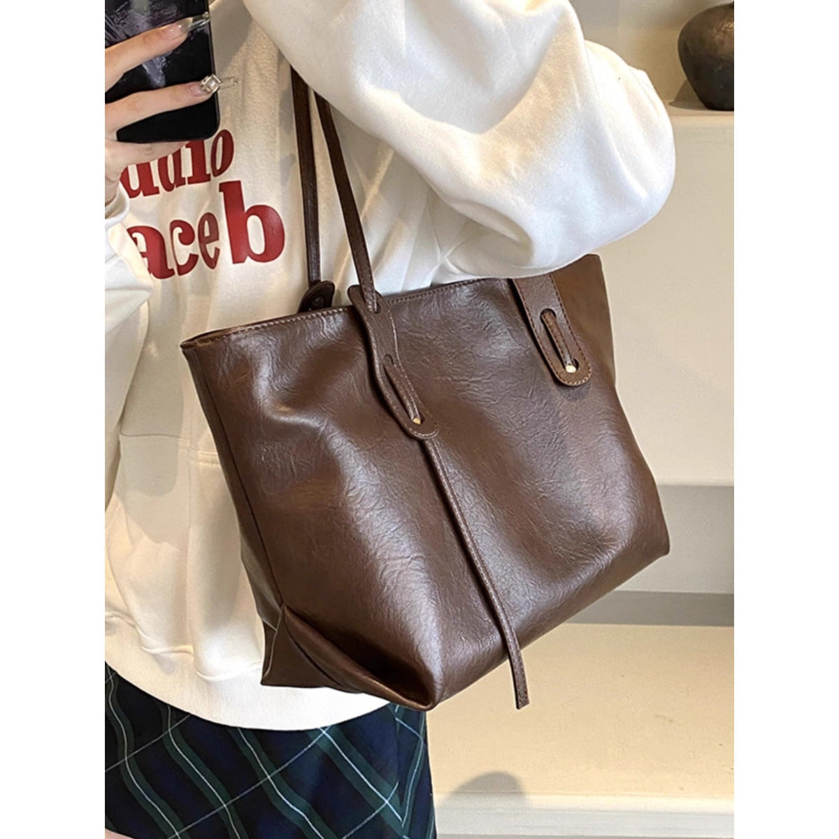 Fashion-Forward Bohemian Tote Bag LoungeYard — product view 2