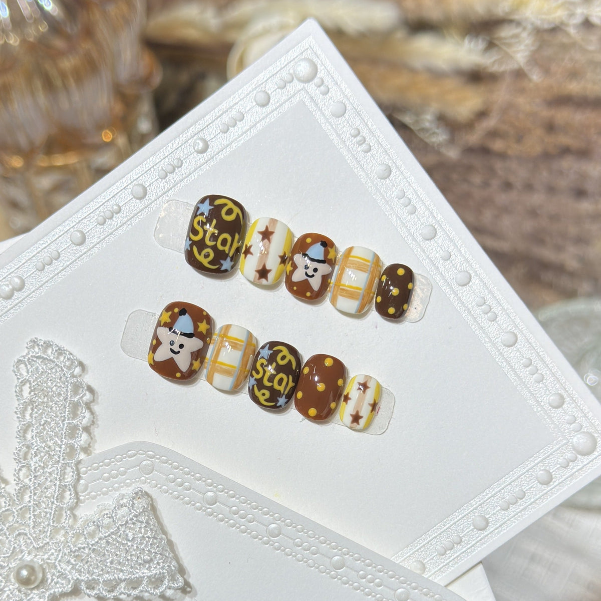 Creative Cartoon-Themed Press-On Nail Art Set — product view 3