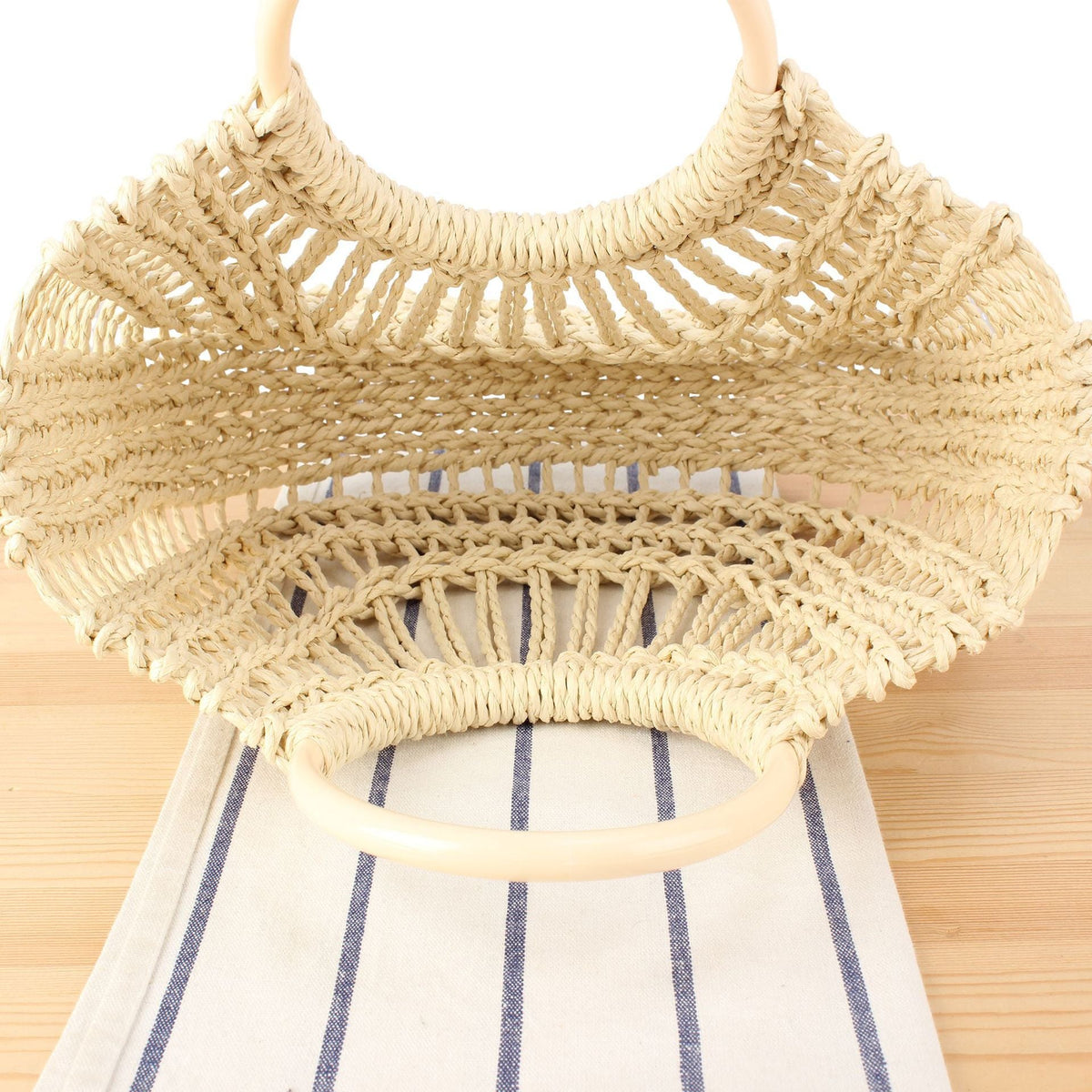 Handcrafted Trend Bag Made of Natural Wicker LoungeYard — product view 4