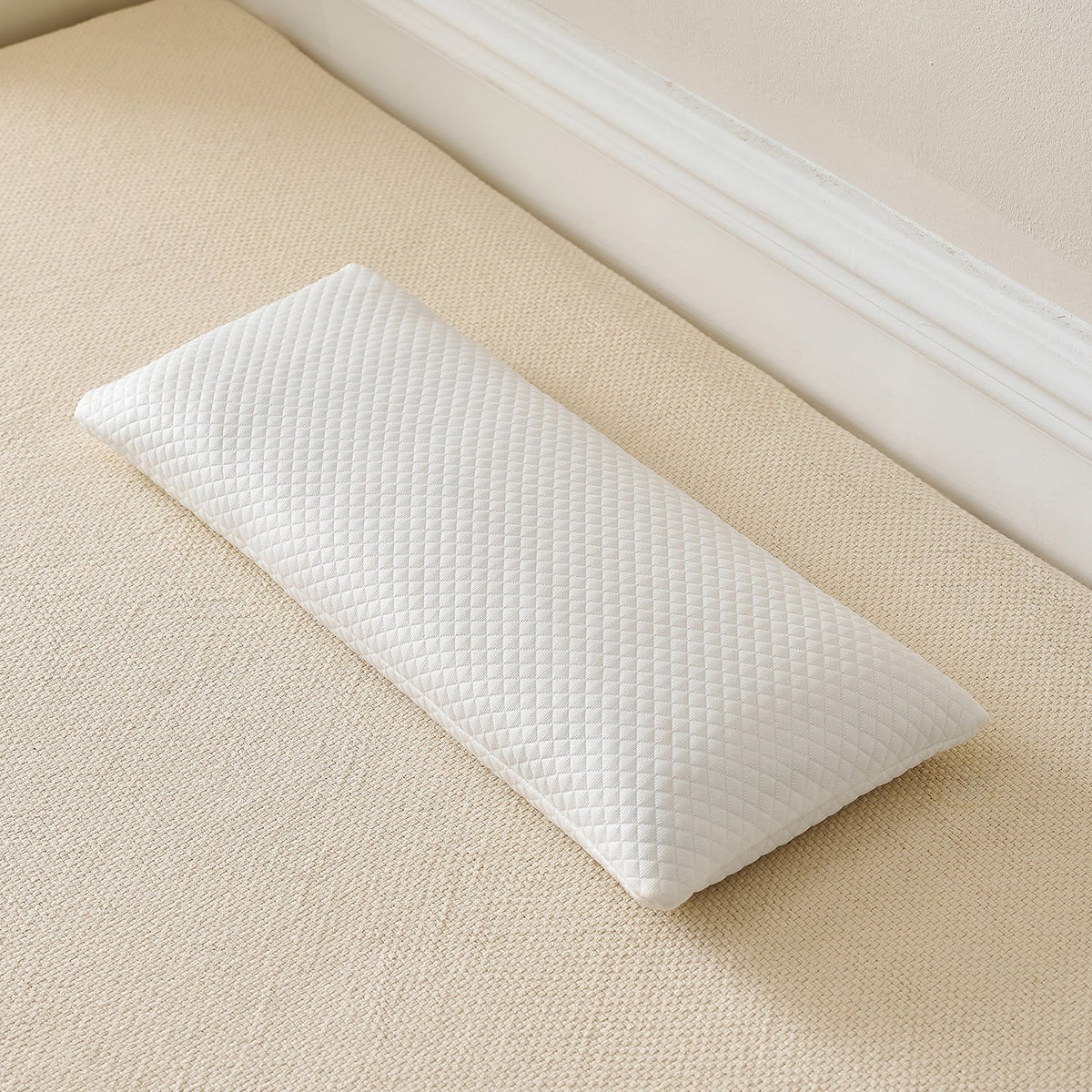 Long-format neck support pillow with breathable cover LoungeYard — product view 1