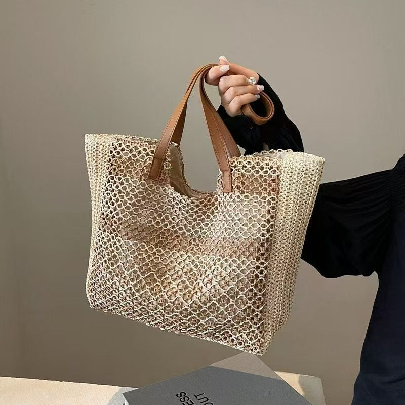 Trendy Beach Bag LoungeYard — product view 2