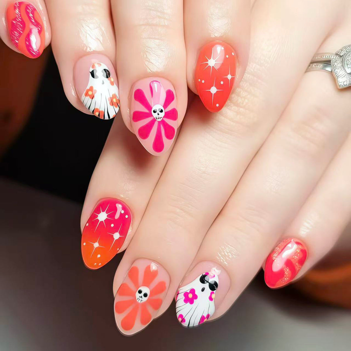 Artistic Floral Print Press-On Nails — product view 1