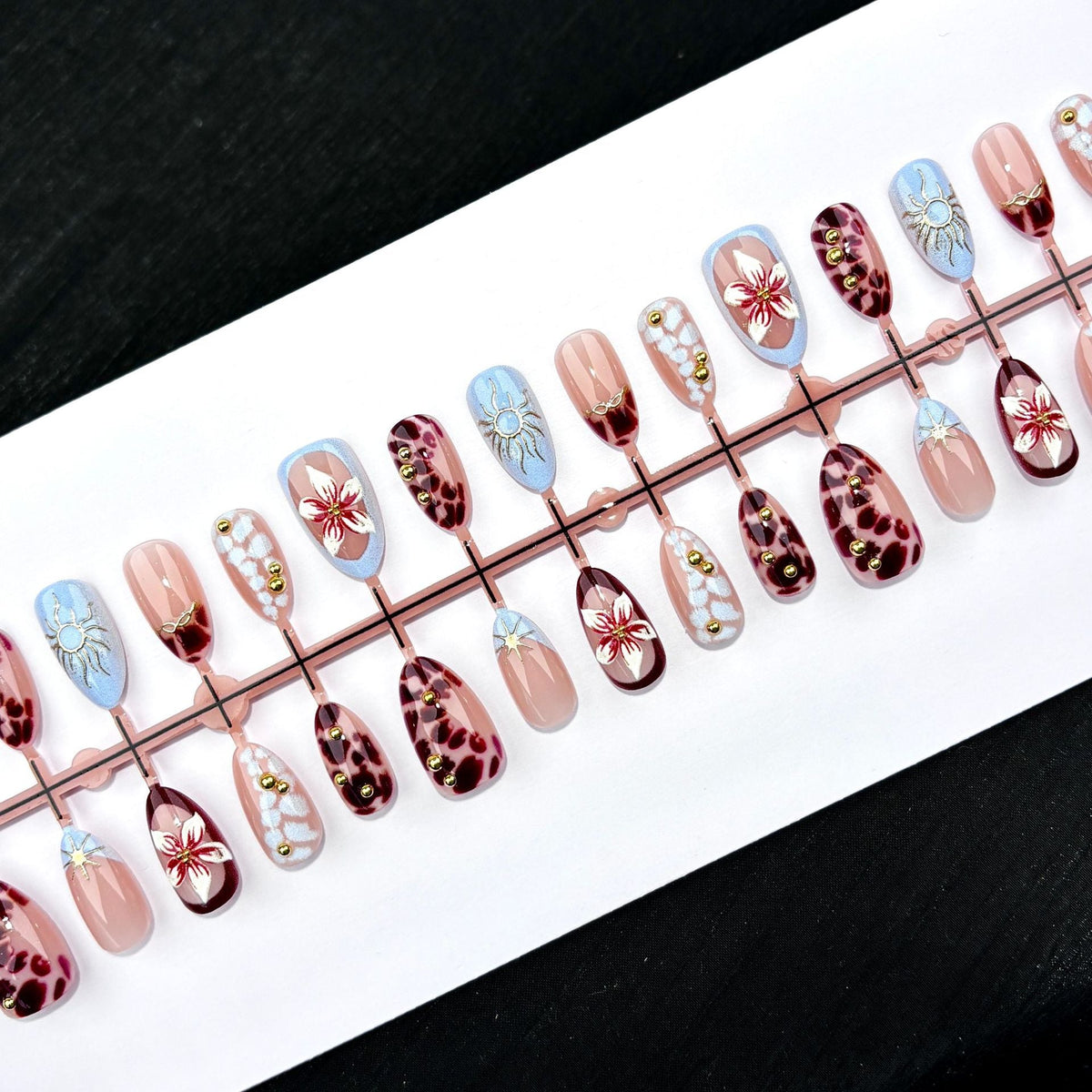 Artistic Press-On Nail Design Set 1790745749 — product view 2