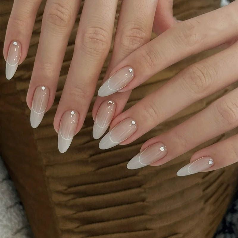 Elegant Nail Art — product view 2