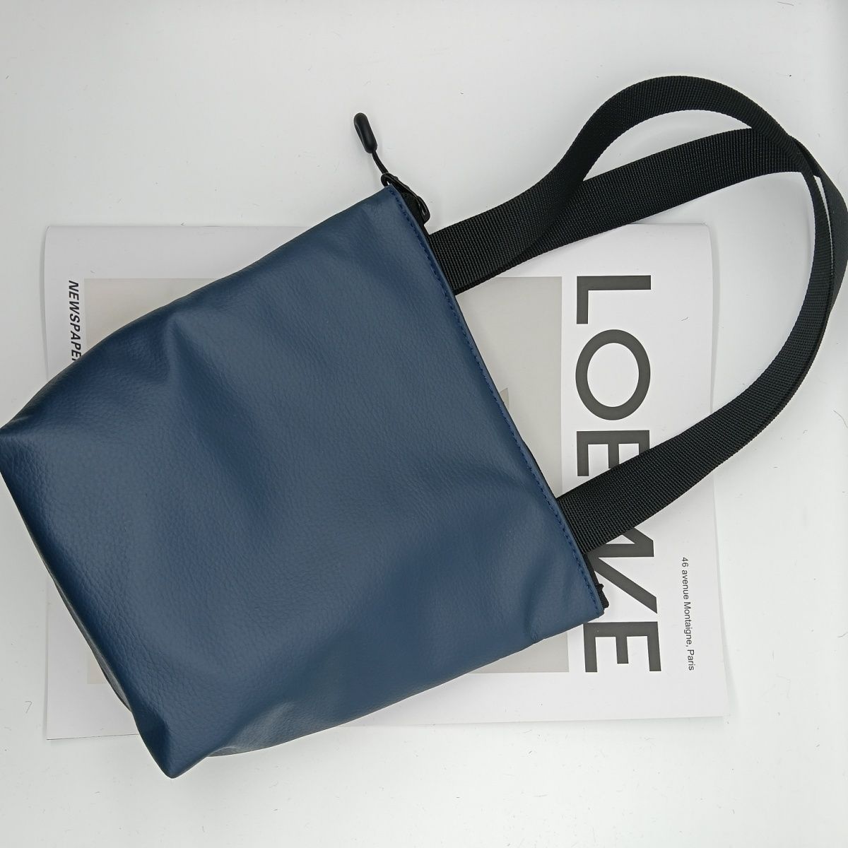 Stylish Practical Handbag LoungeYard — product view 3