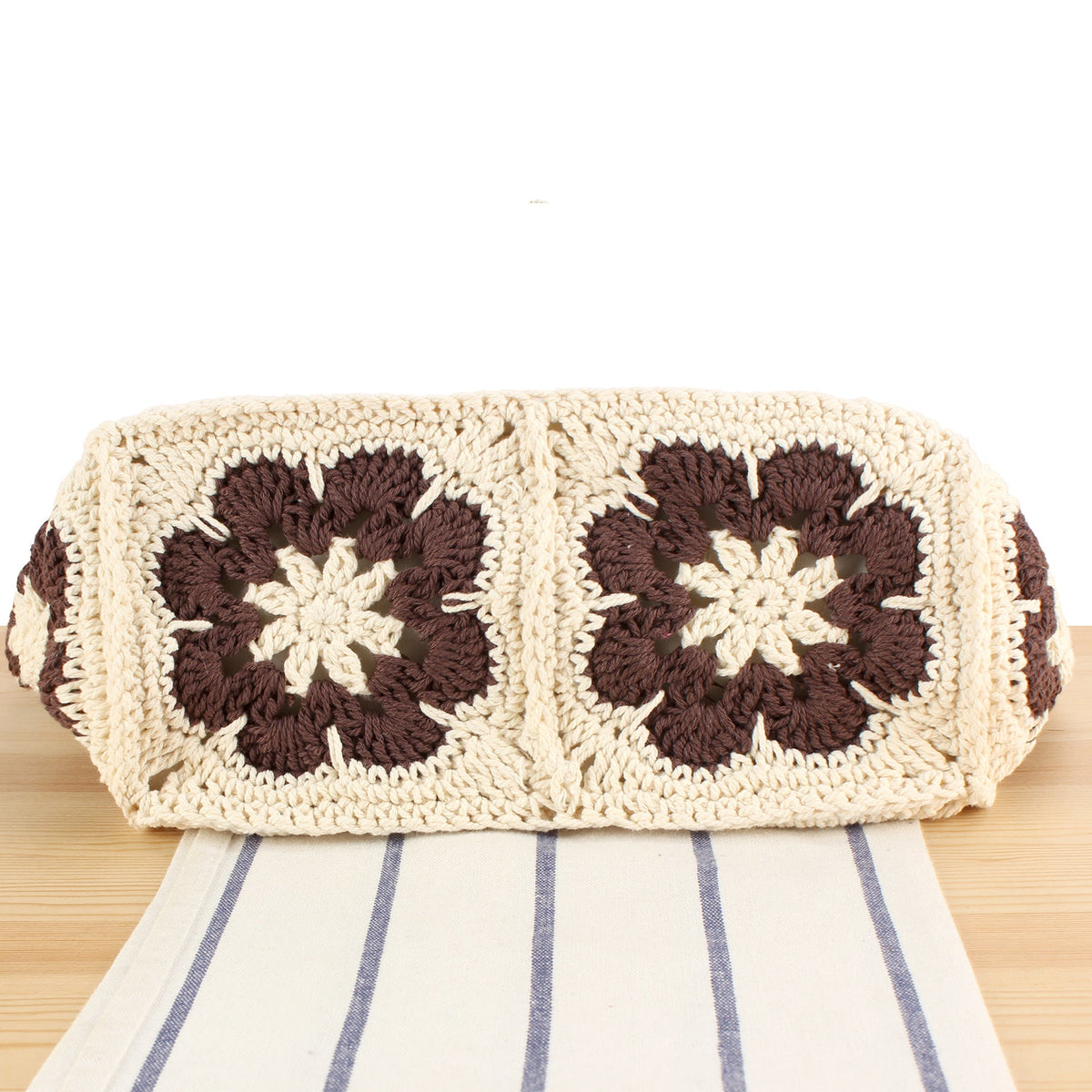 Handbag with Unique Floral Pattern LoungeYard — product view 4