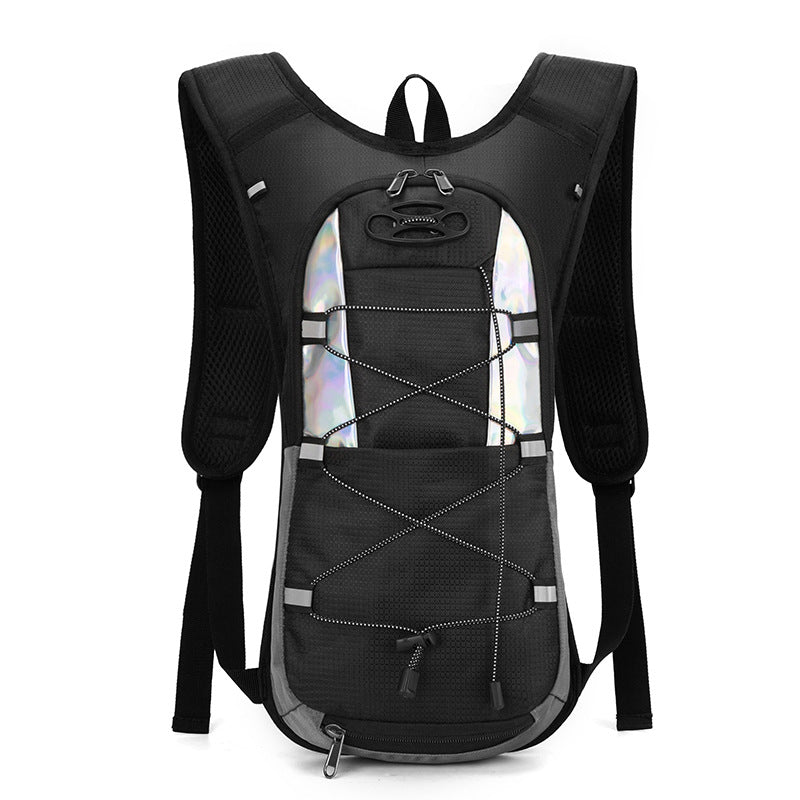 Hydration Pack with Adjustable Straps LoungeYard — product view 5