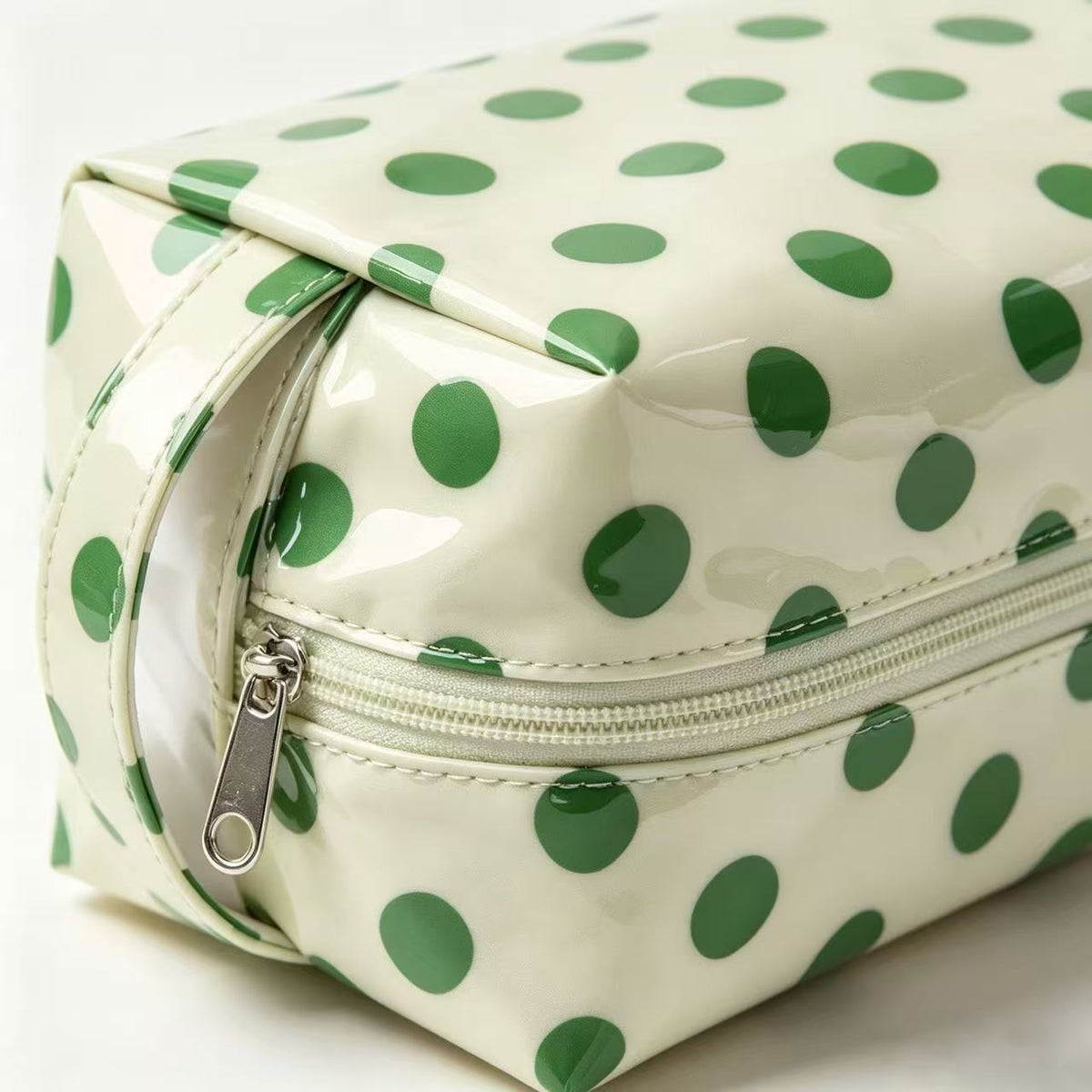 Cosmetic bag LoungeYard — product view 3
