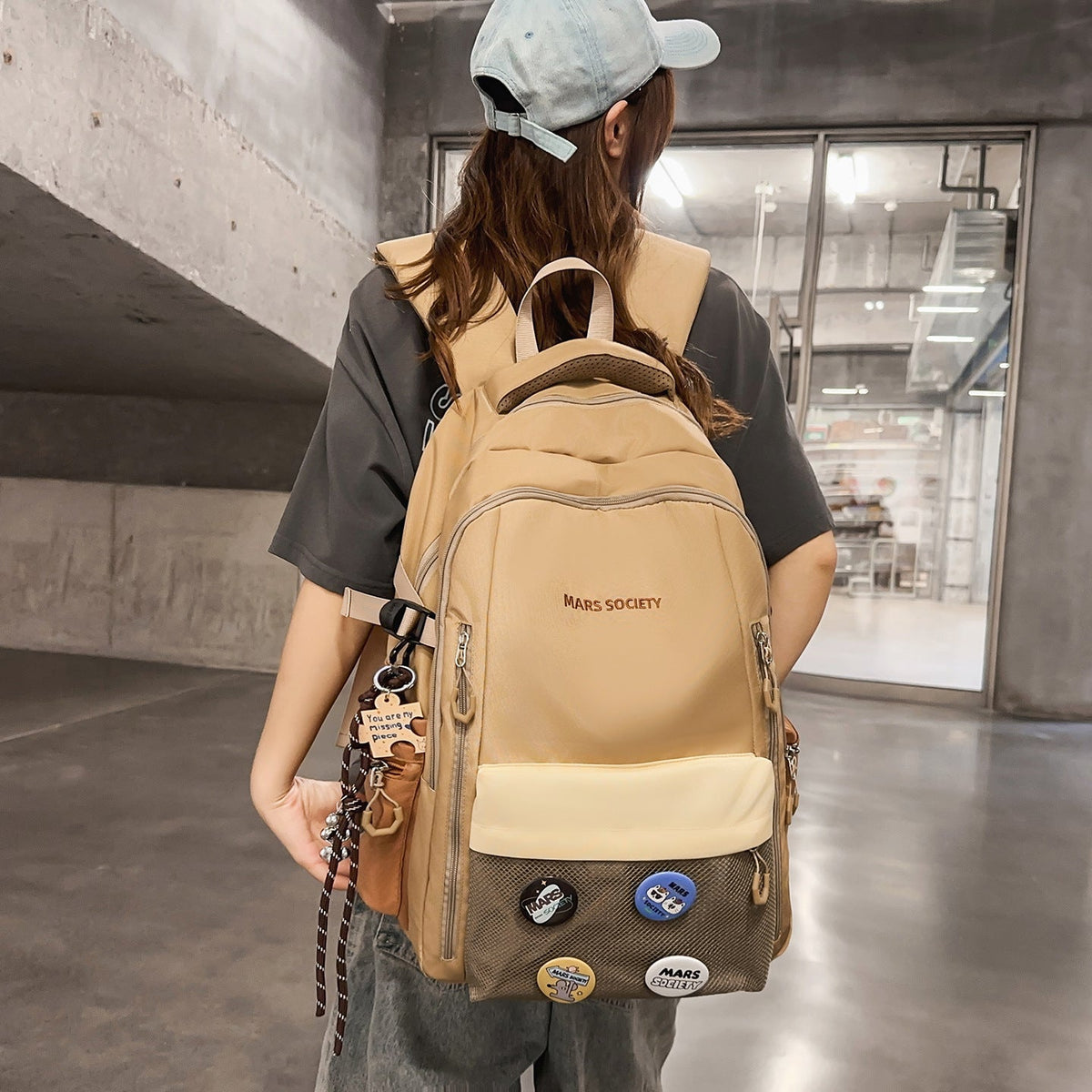Multi-Pocket Daypack LoungeYard — product view 2