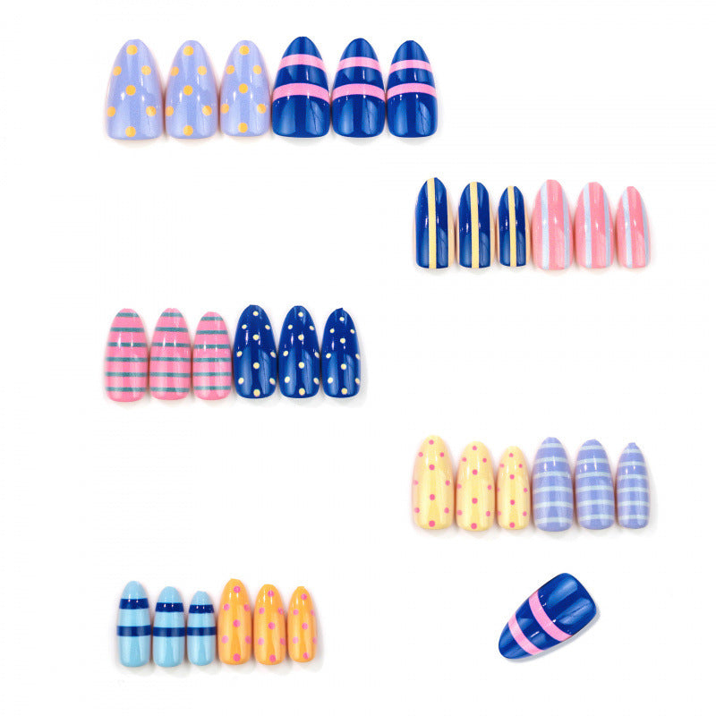 Creative Patterned Press-On Nail Art Set — product view 3