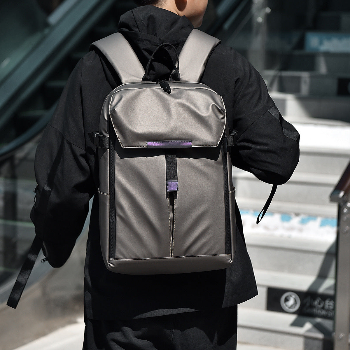 Versatile Urban Backpack LoungeYard — product view 1