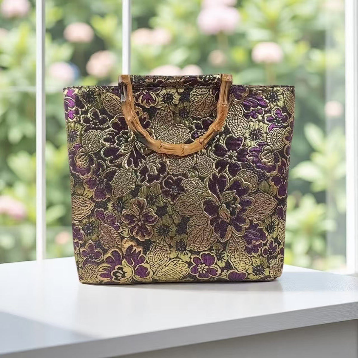 Elegant Handbag LoungeYard — product view 1