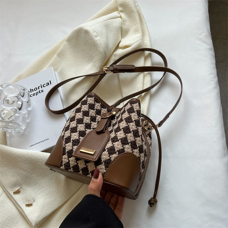 Stylish Knit Bucket Bag LoungeYard — product view 6