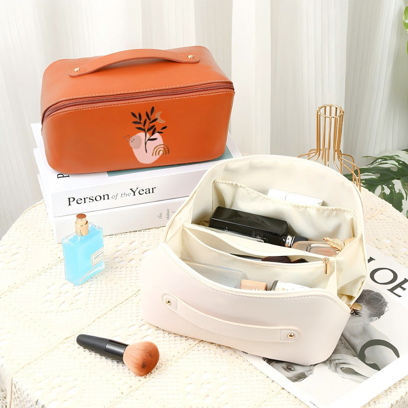 Cosmetic storage bag LoungeYard — product view 1