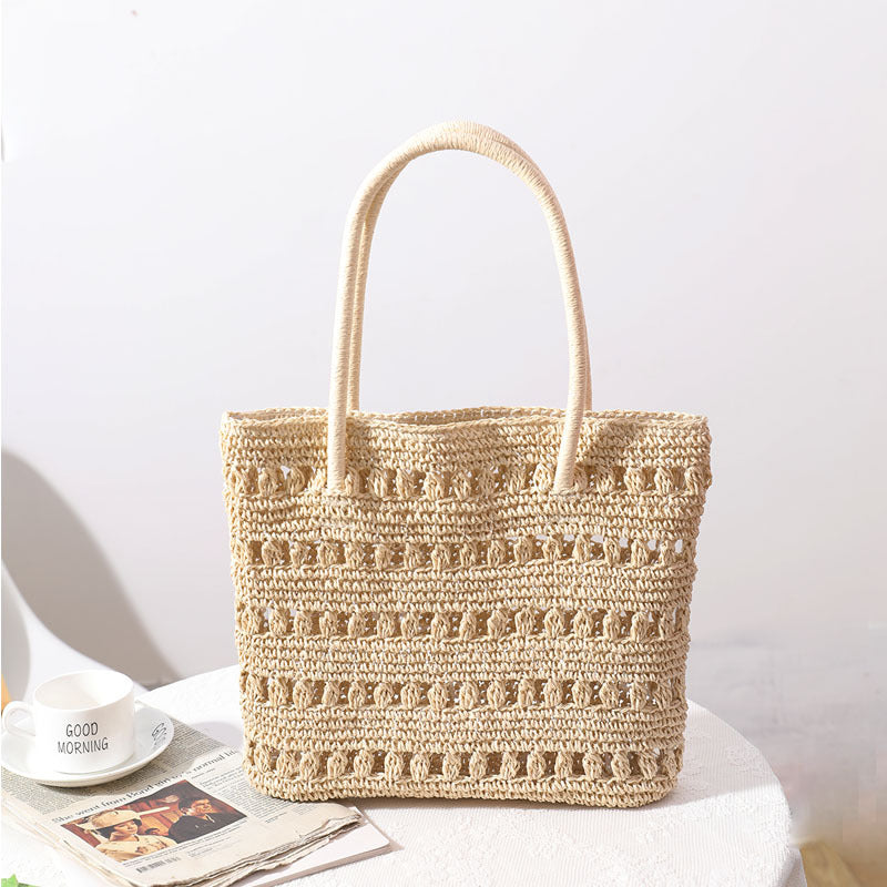 Stylish rattan shopper bag LoungeYard — product view 1