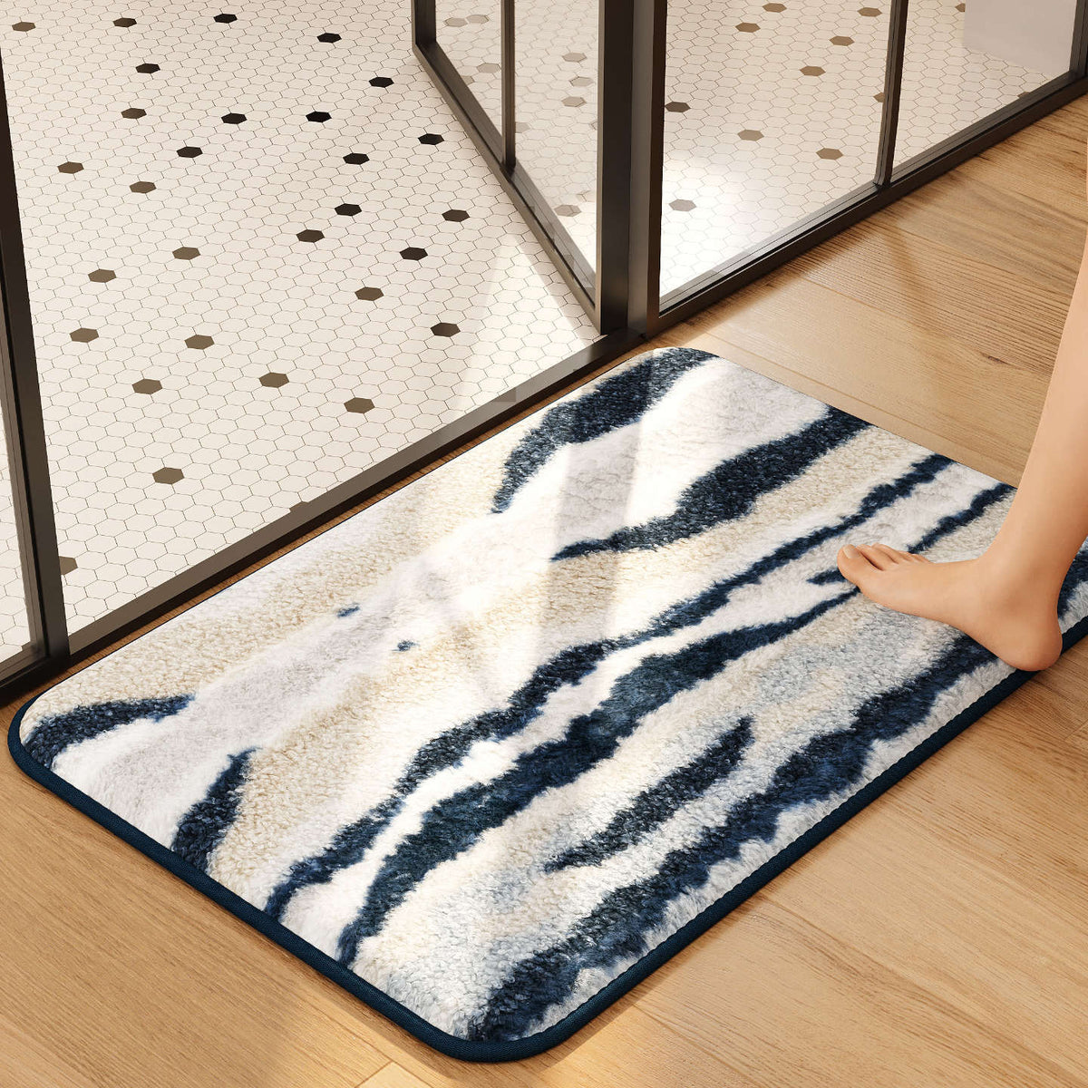 Soft Shaggy Bath Mat — product view 4