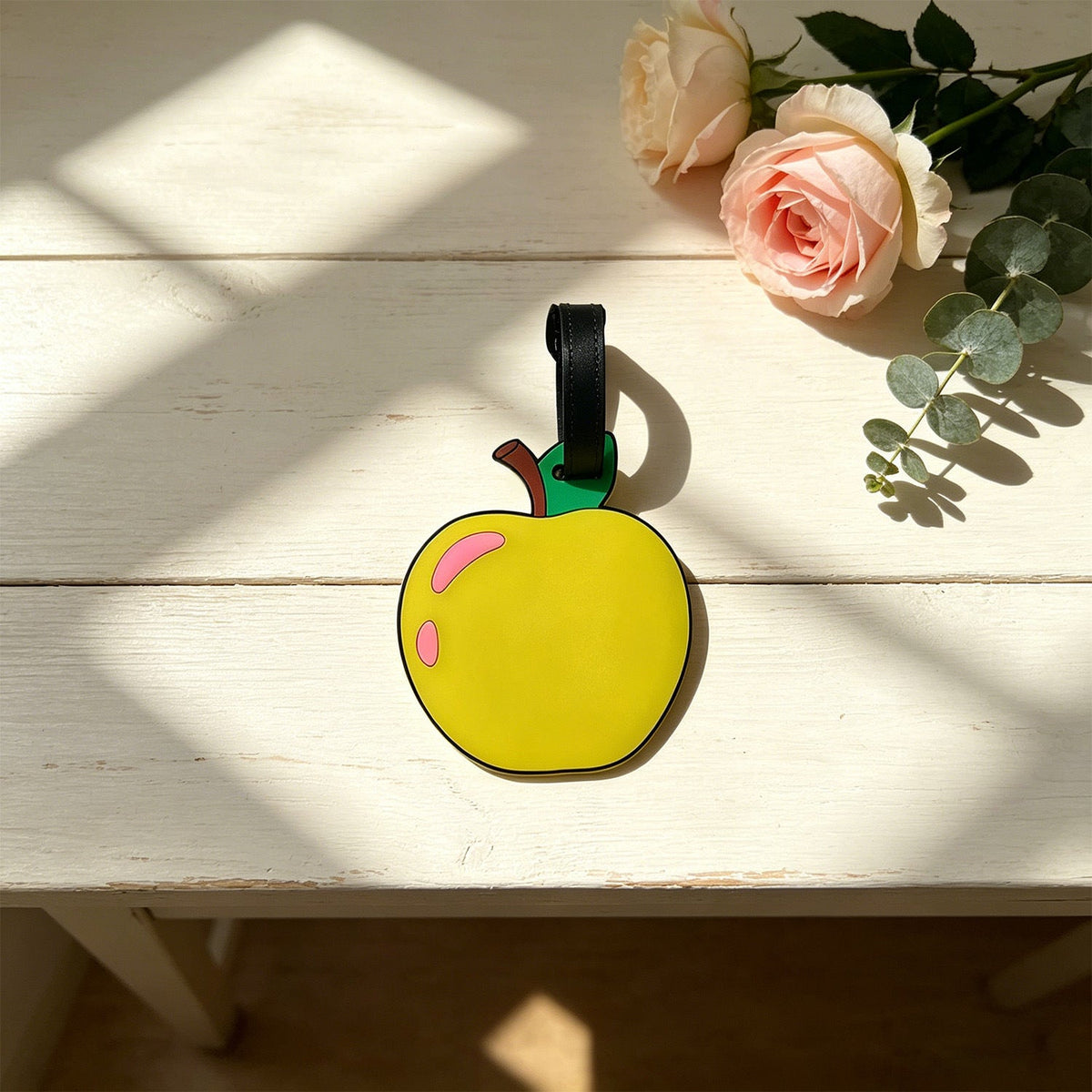 Fun Apple Shaped Luggage Tag LoungeYard — product view 1