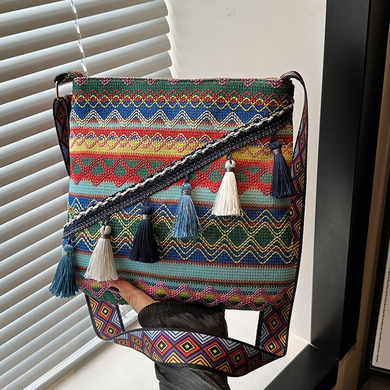 Decorative Embroidered Shoulder Bag — product view 1