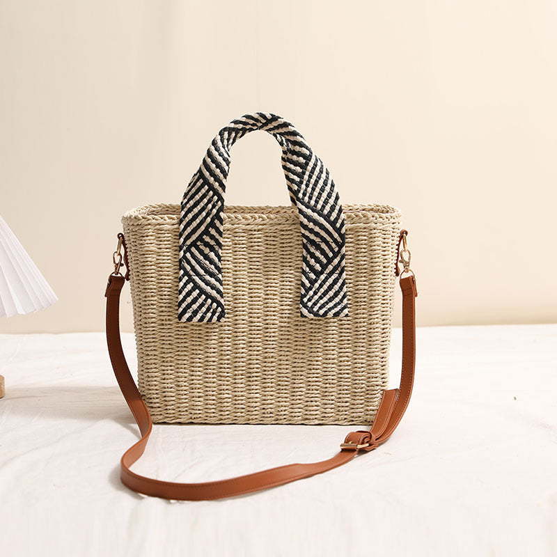 Woven natural material handbag with removable shoulder strap LoungeYard — product view 7