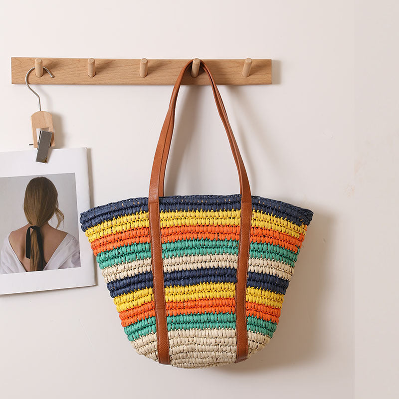 Braided straw tote bag with sturdy leather handles LoungeYard — product view 3